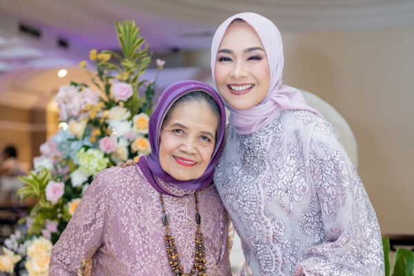 Ibunda Meninggal Dunia, Alya Rohali: Selamat Jalan Mama Sayang