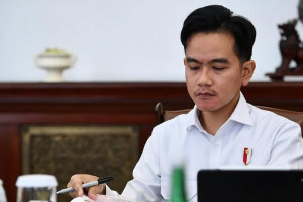 Soal Usulan Pemakzulan Gibran, Bung Komar Dorong MPR Bikin Tim Kajian
