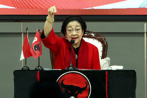 Analisis Efriza soal Megawati Komentari Ijazah Jokowi, Menarik
