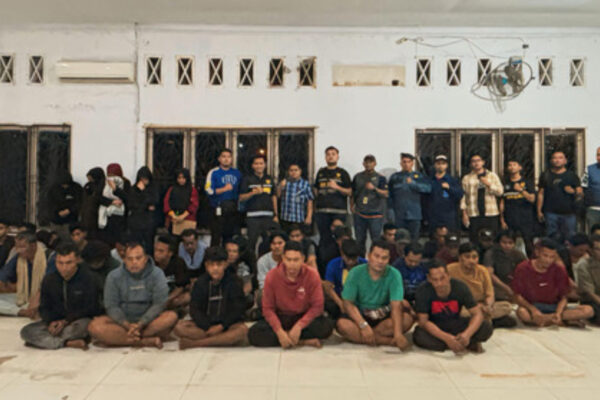 Bea Cukai Amankan 42 Pekerja Migran Tanpa Dokumen Identitas di Perairan Asahan
