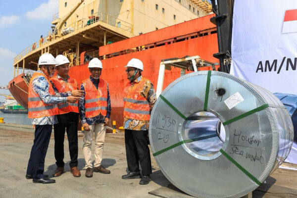 Bea Cukai Tanjung Priok Fasilitasi Ekspor 10 Ton Galvanize ke Amerika Serikat
