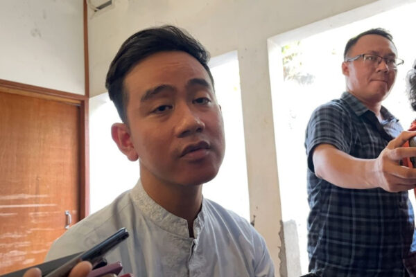 Bergulir Desakan Lengserkan Gibran, Sikap Pak Sarmuji Jelas