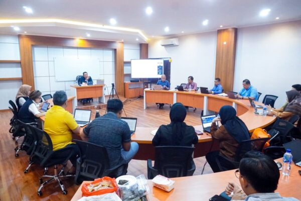 Beri Kuliah Program Doktor, Bamsoet Ingatkan Pentingnya Keseimbangan Demokrasi dan Hukum