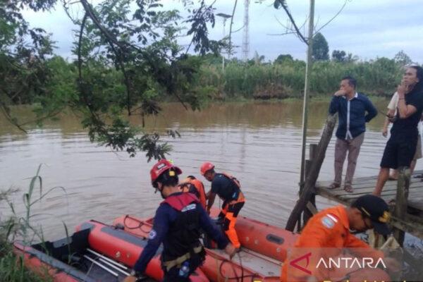 Bocah 10 Tahun Diterkam Buaya Saat Berenang di Sungai Sangatta