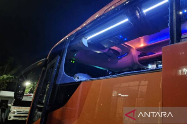 Bus Tim Persik Dirusak Seusai Laga Lawan Arema, Divaldo Alves Terluka