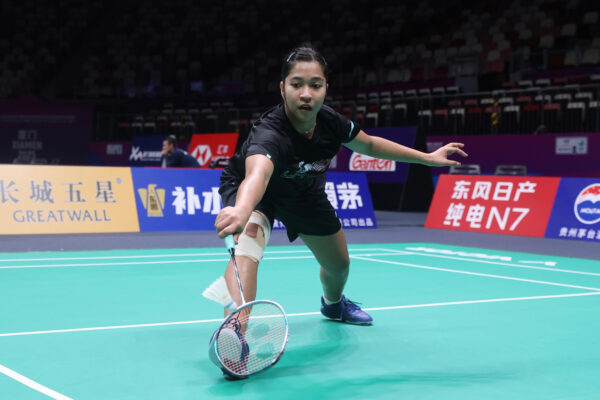 Dengan Perban di Lutut, Ester Nurumi Tri Wardoyo Bersiap Menuju Sudirman Cup 2025