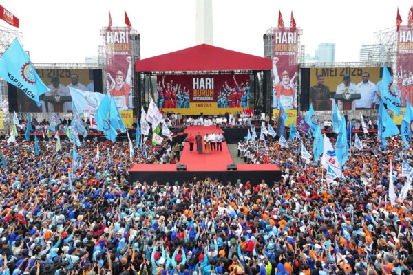 Di Hadapan Ribuan Buruh, Prabowo Dukung Marsinah Jadi Pahlawan Nasional