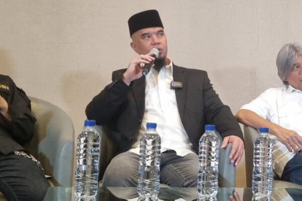 Diadukan ke MKD oleh Rayen Pono, Ahmad Dhani Beri Tanggapan