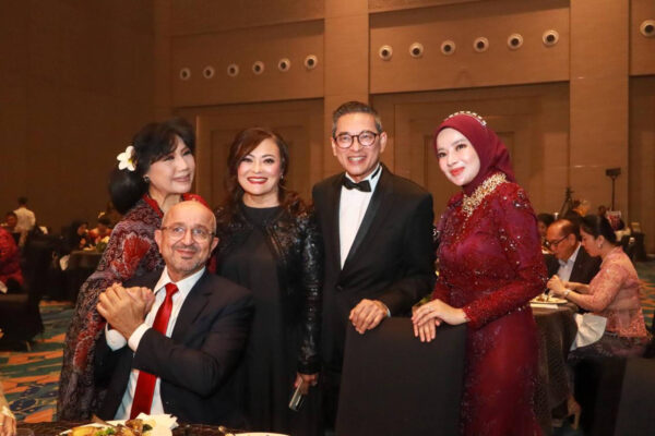 Dokter Ayu Widyaningrum Raih Penghargaan Pemimpin Inklusif 2025 dalam Eksekutif Award