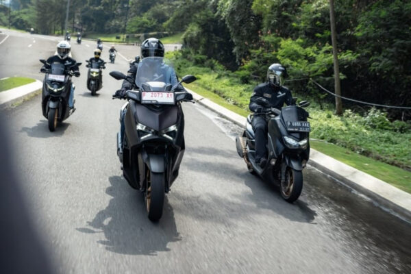 Gelar Touring Merayakan Satu Dekade Yamaha Nmax, JMC Makin Guyub