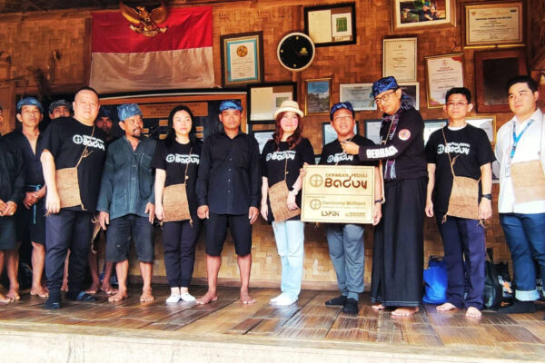 Germany Brilliant Peduli Buat 5 Saung Kamar Mandi di Badui