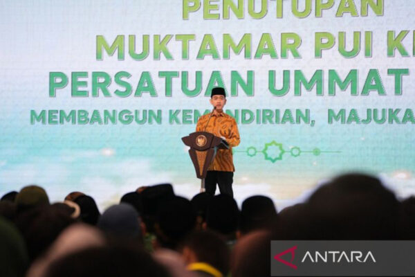 Gibran Bicara Pangan di Forum PUI, Bobby soal Narkoba