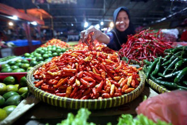 Harga Pangan Hari Ini, Ada Apa dengan Cabai Rawit Merah