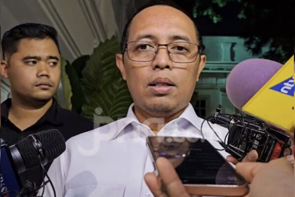 Hasan Nasbi Batal Mundur dari Jabatan PCO, Prabowo Beri Perintah Ini