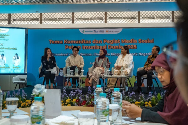 Kemenkes Mengimbau Masyarakat Bersinergi Melawan Hoaks soal Imunisasi