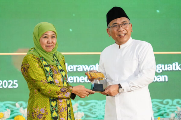 Khofifah Perkuat Peran Muslimat NU & Jadikan Perempuan Garda Terdepan Bangun Akhlak Bangsa