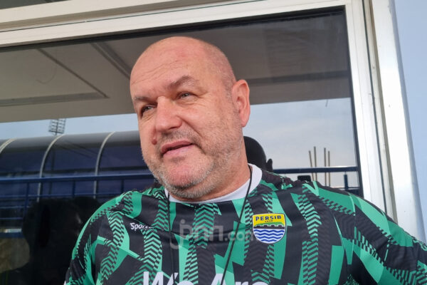 Komentar Pelatih Persib Soal Laga Penting Persik Vs Persebaya