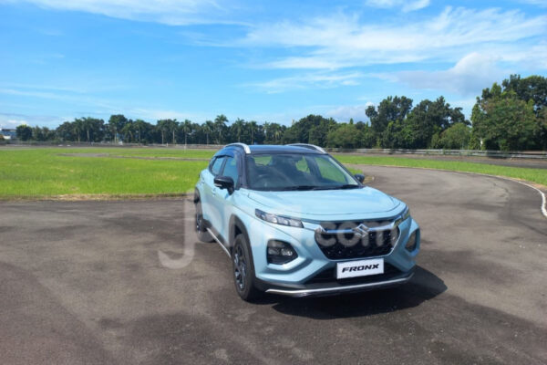Komparasi Suzuki Fronx dan Honda WR-V, Mana yang Paling Unggul?