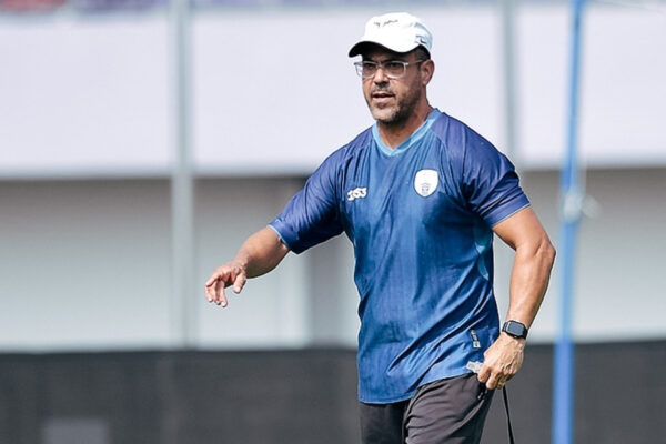 Live Streaming Persita Vs Persib: Duel Demi Kehormatan