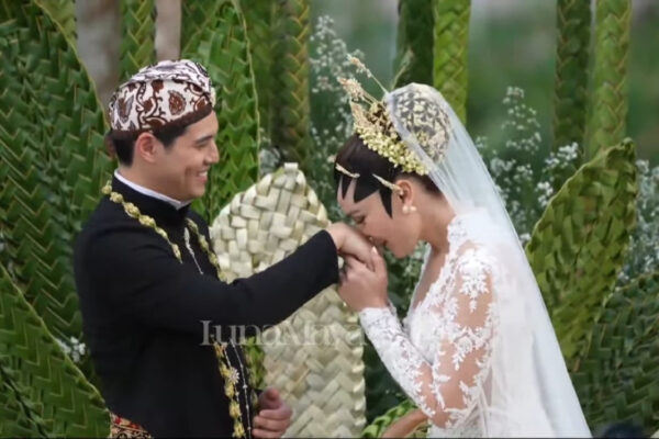 Maxime Bouttier Nikahi Luna Maya dengan Maskawin 7,5 Gram Logam Mulia dan USD 2.025