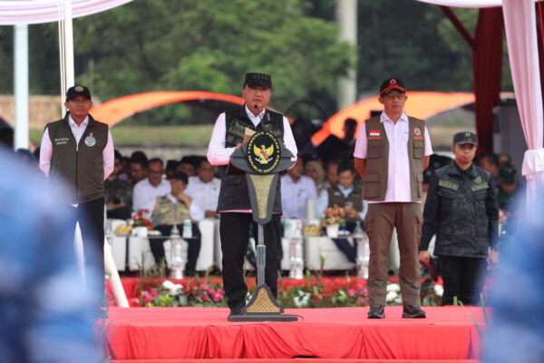 Menko Polkam Singgung Modifikasi Cuaca dan Water Bombing Untuk Tekan Karhutla