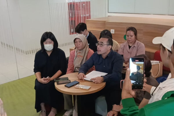 Nasabah WanaArtha Life Meminta Keadilan dan Berharap Uang Investasi Kembali