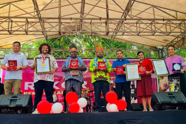 Papua Barat Daya Provinsi Pertama di RI Pecahkan Rekor MURI 10.000 Telur Paskah