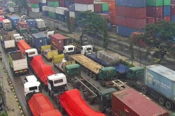 Pelindo Batasi Kontainer yang Masuk ke Pelabuhan Tanjung Priok