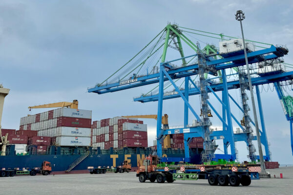 Pelindo Terminal Petikemas Targetkan Perpindahan ke Makassar New Port Tuntas 2027