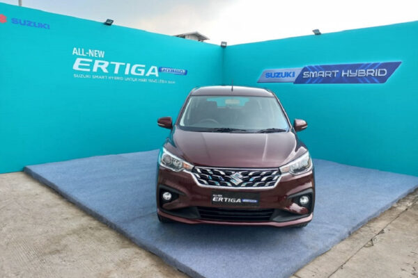 Penjualan Mobil Hybrid Suzuki Tembus 51%, Model Buatan Cikarang jadi Primadona