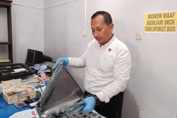 Perampok Modus Pecah Kaca Gasak Rp 350 Juta Milik Warga Madiun