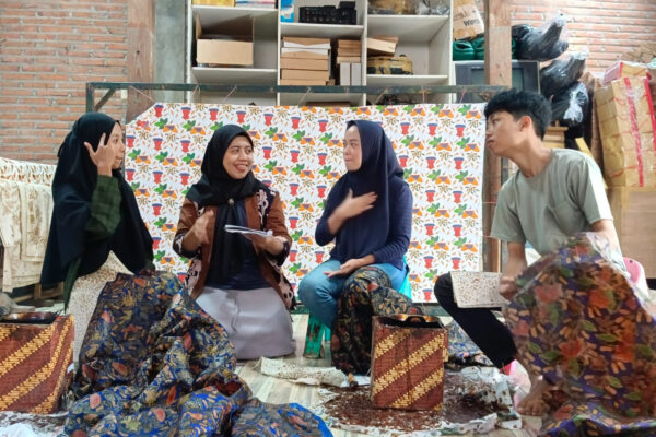 Pertamina Salurkan Hibah Alat Teknologi Senilai Rp 800 Juta pada Pemenang UMK Academy