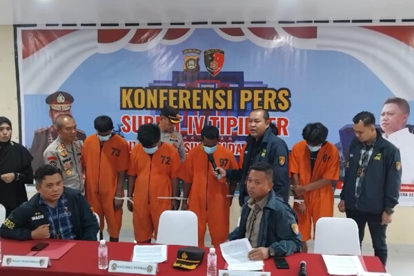 Polda Sumsel Ringkus Lima Tersangka Illegal Logging di Muba