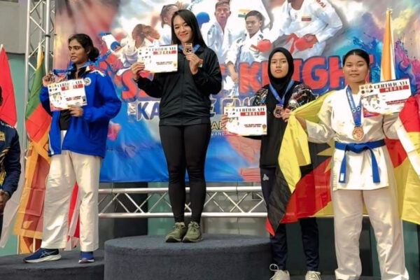 Polwan Cantik Polda Riau Bripda Jessica Raih Juara 1 Karate Internasional di Malaysia