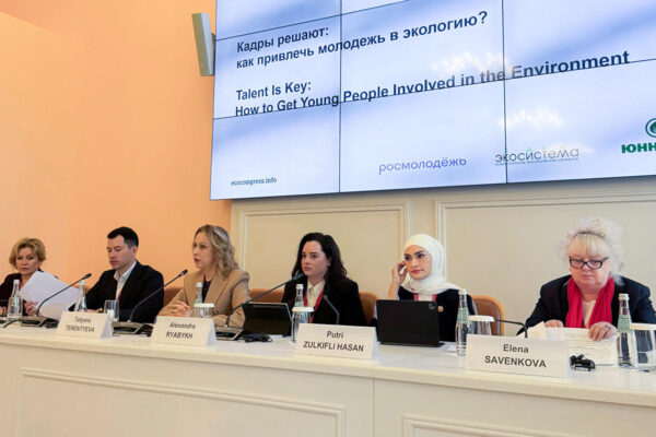 Putri Zulkifli Hasan Serukan Keadilan Iklim dalam Forum Internasional di Rusia