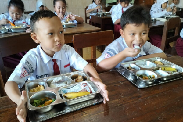Ratusan Siswa Keracunan Menu MBG, Legislator Uni Irma: Ini Paling Parah