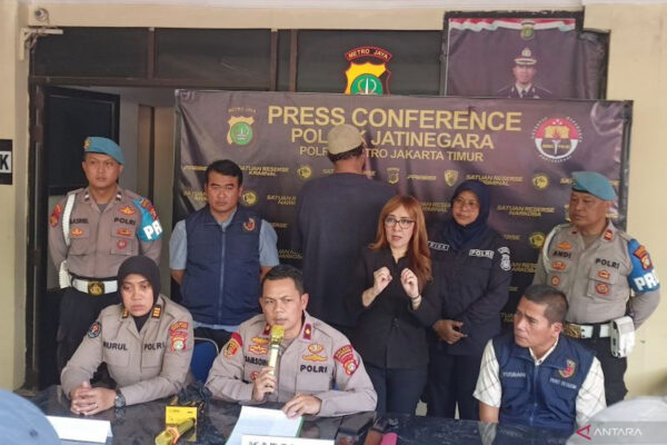 Rebutan Lahan Parkir, Seorang Pria di Jatinegara Nekat Bacok Teman Sendiri