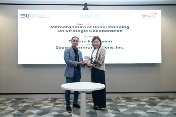 Telkom dan Zoom Kerja Sama Hadirkan Solusi Berbasis AI