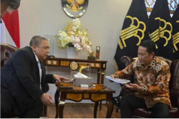 Terima SK Kemenkum, Ketum IKA PMII Fathan Subchi Instruksikan Jajaran Pengurusnya Segera Bekerja