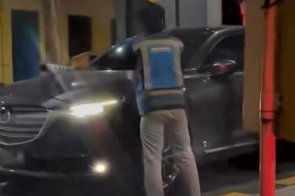 Viral Pengemudi Mazda CX-5 Terobos Palang Tol Gayamsari Semarang, Kabur Tanpa Bayar