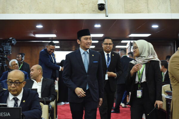 Waka MPR Ibas Mengajak Uni Parlemen Negara OKI Lawan Islamofobia dan Dukung Palestina