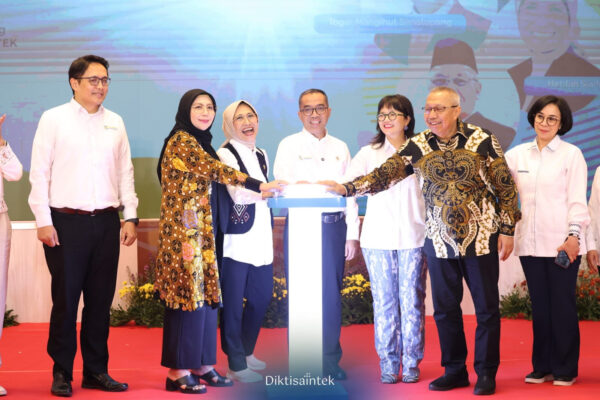 Beasiswa Program Doktor untuk Dosen Dibuka, Sebegini Kuota Disiapkan Kemdiktisaintek
