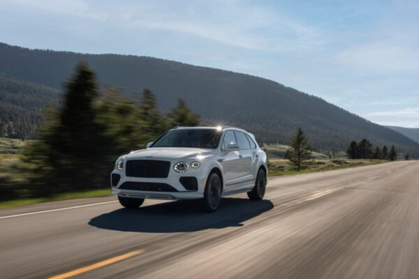Bentley Bentayga Speed 2025 Diklaim Lebih Buas dengan Sistem Pengendalian Mumpuni