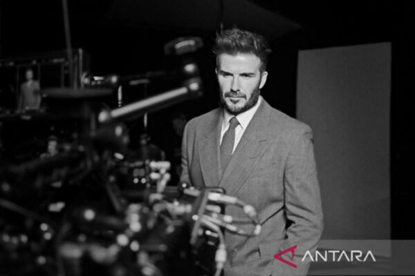 David Beckham Dianugerahi Gelar Sir oleh Kerajaan Inggris