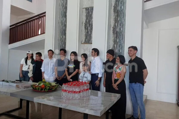 Davina Karamoy Ceritakan Perjuangan Demi Jadi CEO dalam Main Hati