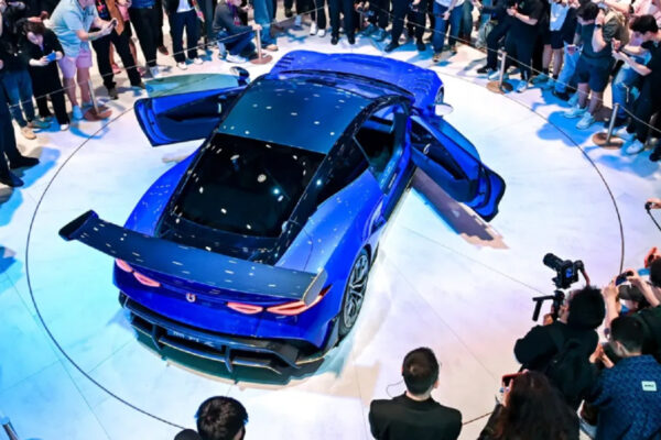 Denza Siapkan Mobil Sport Listrik Baru, Desainnya Mirip Porsche 911