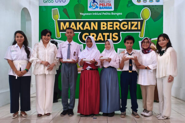 Gandeng OVO & Grab, YIPB Luncurkan Program Uji Coba MBG di Sekolah Khusus se-Tangerang Raya