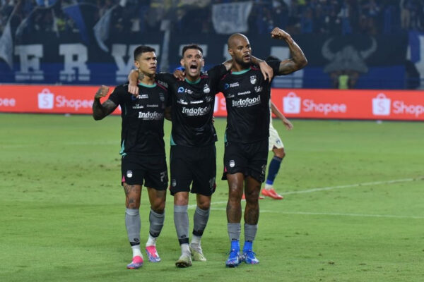Imran Nahumarury Menanggapi Gosip 4 Pemain Persib Gabung Malut United, Oh Ternyata
