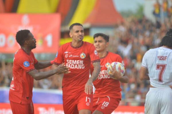 Klasemen Sementara Liga 1: Zona Degradasi Masih Sengit