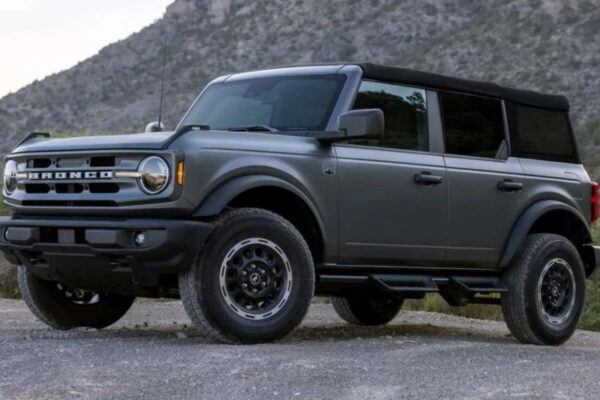 Ribuan Ford Bronco Kena Recall Gegara Kantong Udara